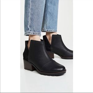 NIB Sorel Cate Cut Out Bootie